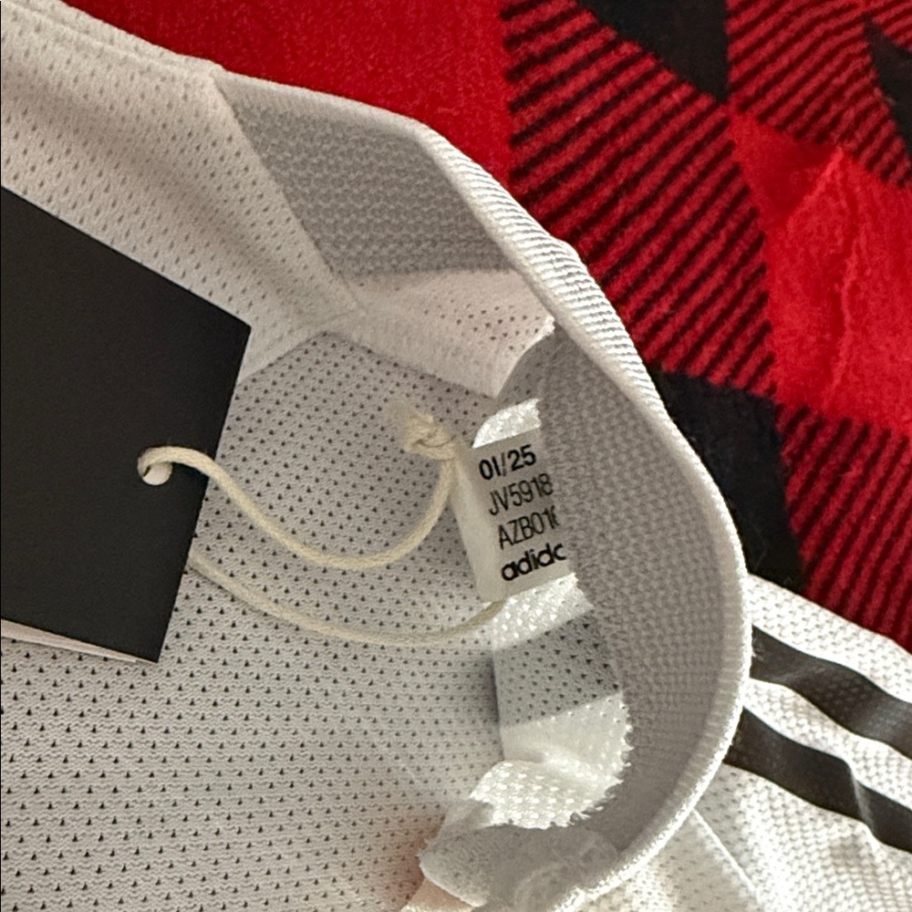 Real Madrid #5 Jude Bellingham 2025-26 Adidas Home Player Edition Jersey - Picture 5 of 9